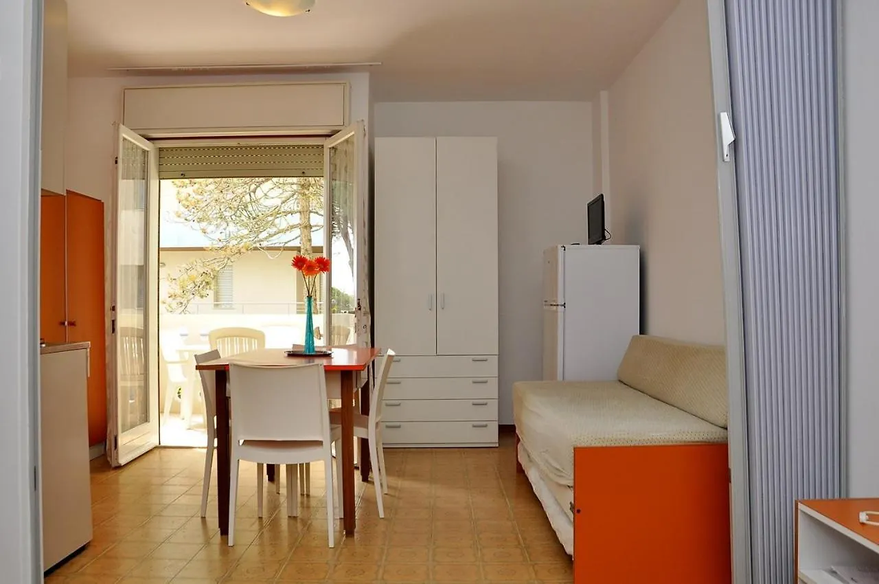 Wonderful Studio Apartment With Terrace Bibione