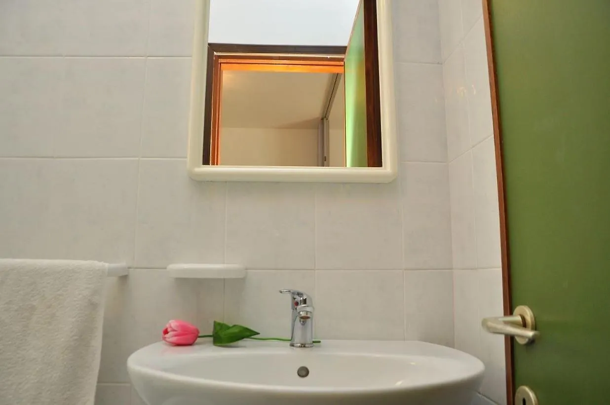 Wonderful Studio Apartment With Terrace Bibione